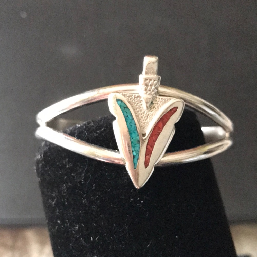 Arrowhead cuff bracelet